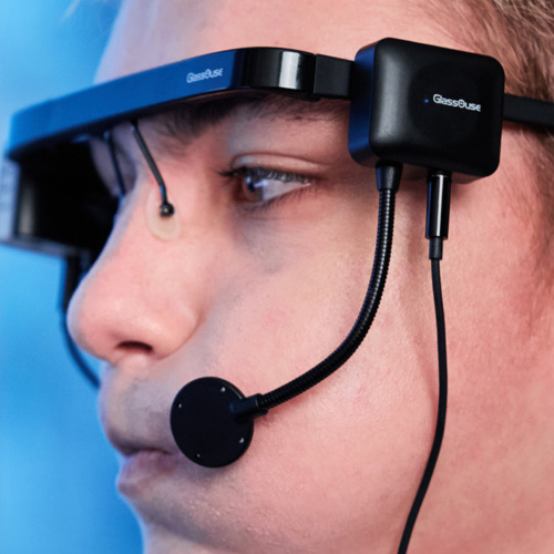 Foto de um acionador de bochecha